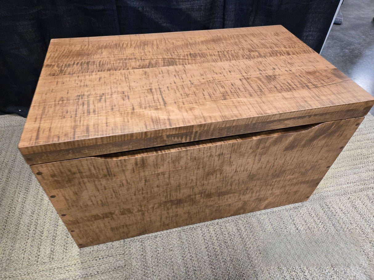 Amish Handmade Trunk - Toy Box - Storage Box - Vintage Chest Box - Rustic - Keepsake Box - Antique - Hope Chest - Blanket Chest - Hobby Box