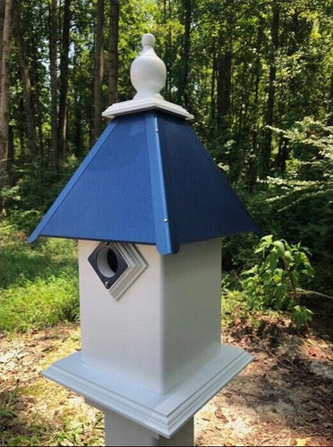 Classic Handmade Birdhouse Choose Roof Colors, 1 Nesting Compartment and Metal Predator Guards, Outdoor Decor