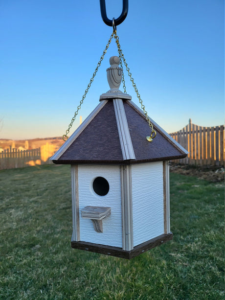 Country Bird House Amish Made, 1 Nesting Compartment Poly Birdhouse