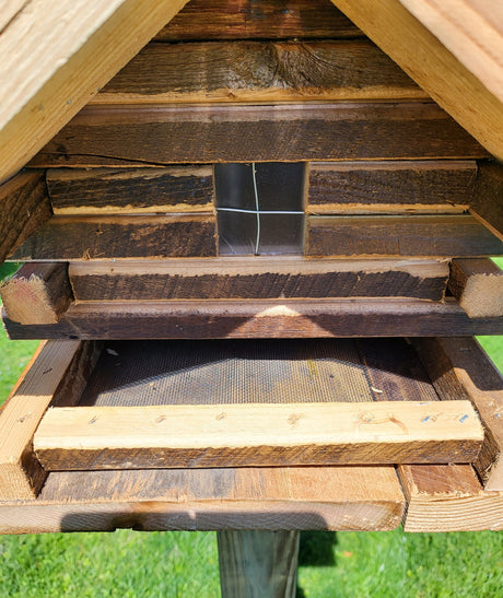 Log Cabin Bird Feeder, Amish Handmade, Cedar Roof