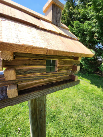 Log Cabin Birdhouse, Amish Handmade, 1 Nesting Compartments With Cedar Roof