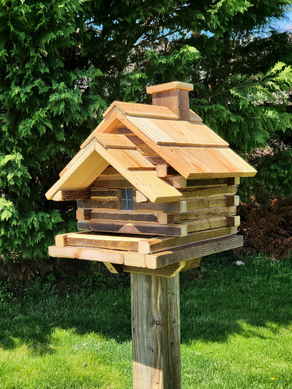 Log Cabin Bird Feeder, Amish Handmade, Cedar Roof