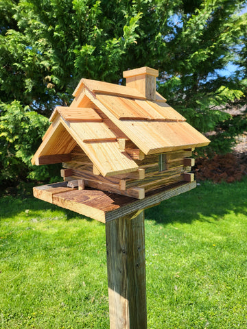 Log Cabin Birdhouse, Amish Handmade, 1 Nesting Compartments With Cedar Roof