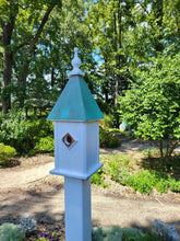 Load image into Gallery viewer, Bluebird  Birdhouse Copper Roof Handmade With 1 Nesting Compartment, Metal Predator Guards, Weather Resistant, Birdhouse Outdoor
